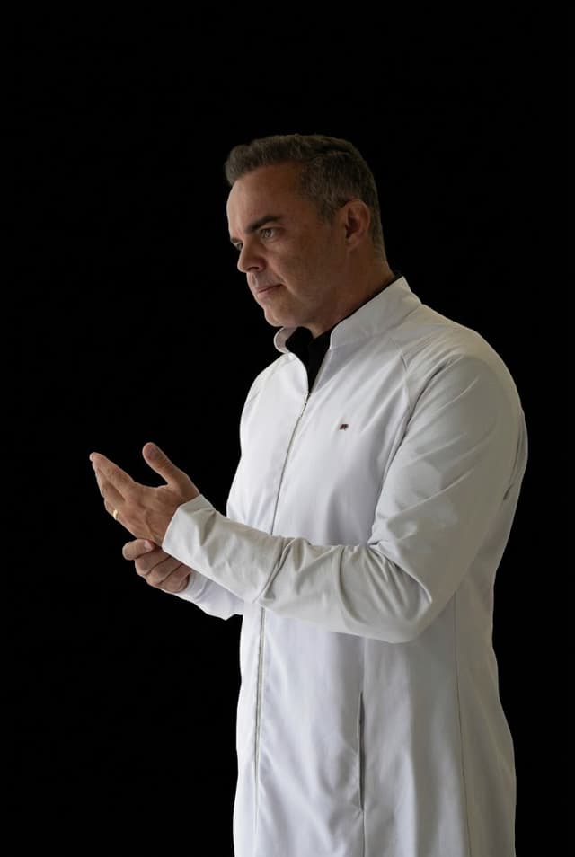 Dr. Vinicius Costa — fundador e diretor médico da Weli